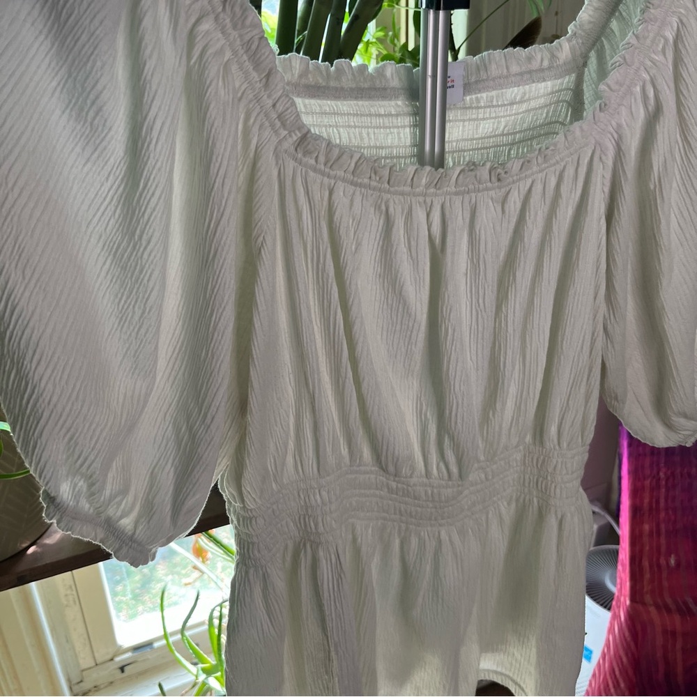 Old Navy White Puff Sleeve Blouse - Picture 3 of 3